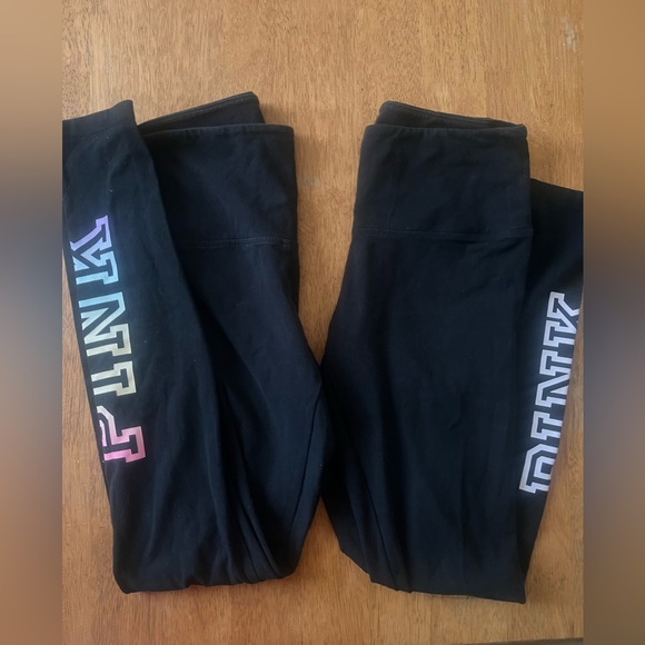 2 Victoria's Secret PINK Black leggings - Picture 1 of 4